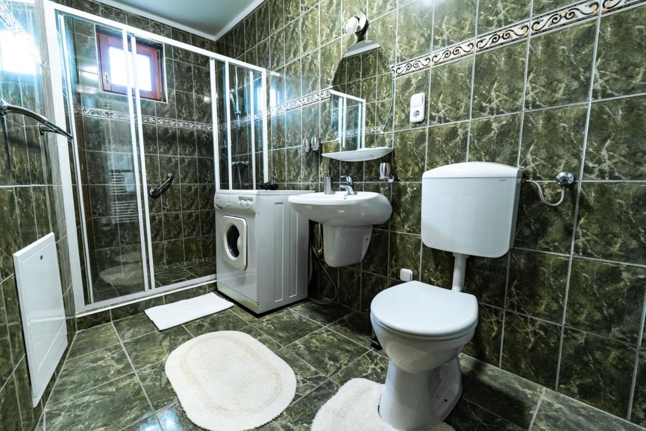 Estike Apartman 久洛 外观 照片
