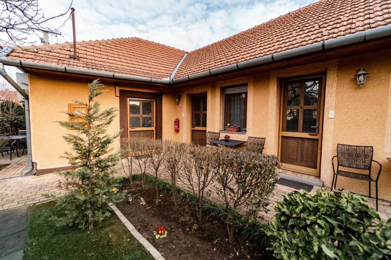 Estike Apartman 久洛 外观 照片
